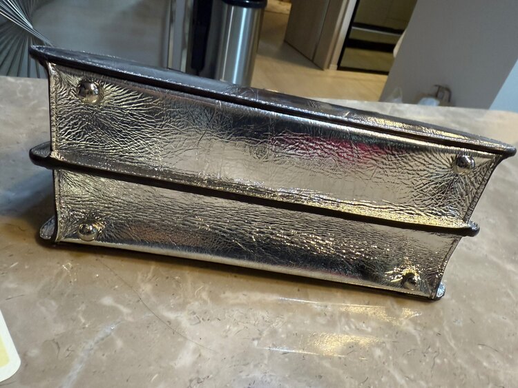 フェンディ  （ブランドバッグ）の商品画像 - 査定依頼日：2025年5月2日 - 最高査定価格：250,000円