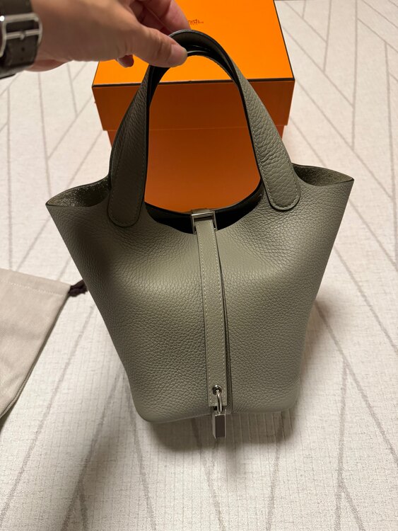 エルメス ピコタン （ブランドバッグ）の商品画像 - 査定依頼日：2025年4月22日 - 最高査定価格：620,000円