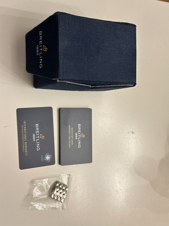 ブライトリング ナビタイマー AB013（高級時計）の商品画像 - 査定依頼日：2025年5月9日 - 最高査定価格：840,000円