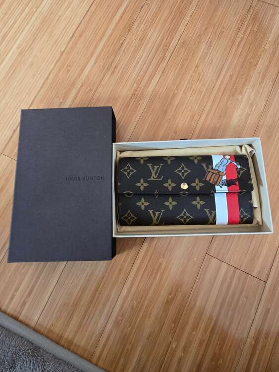 モノグラム　限定品（ブランド財布・小物）の商品画像 - 査定依頼日：2025年2月9日 - 最高査定価格：27,000円