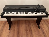 CLP-100（ピアノ・楽器・PA機材）の商品画像 - 査定依頼日：2025年9月30日 - 最高査定価格：3,000円
