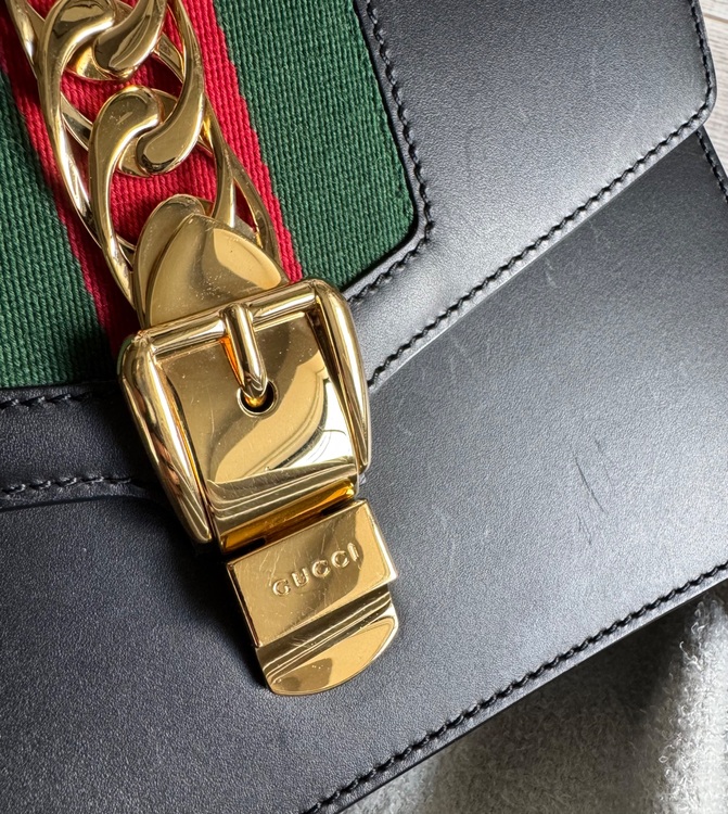 グッチ  （ブランドバッグ）の商品画像 - 査定依頼日：2025年8月27日 - 最高査定価格：80,000円