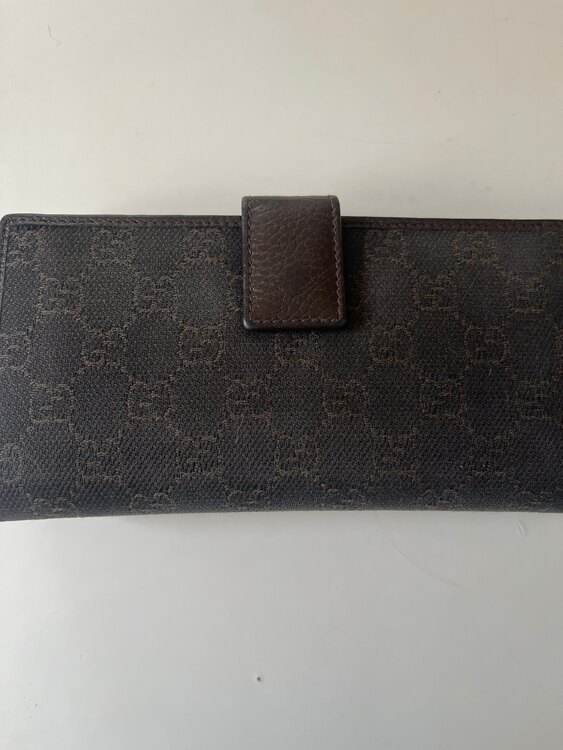 財布（ブランド財布・小物）の商品画像 - 査定依頼日：2025年5月7日 - 最高査定価格：4,000円