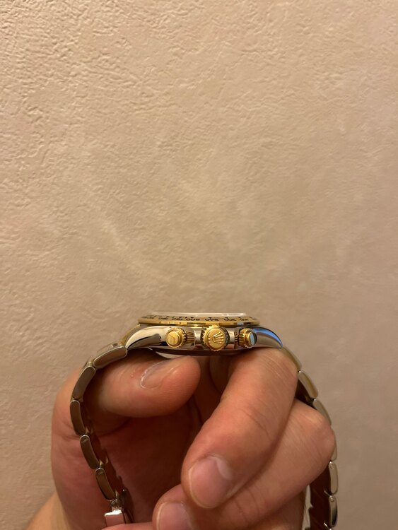 ロレックス デイトナ （高級時計）の商品画像 - 査定依頼日：2025年1月5日 - 最高査定価格：3,250,000円