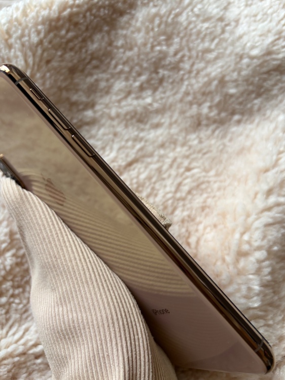 iPhoneXS Max 256GB SIMフリー（スマホ）の商品画像 - 査定依頼日：2026年1月27日 - 最高査定価格：21,000円