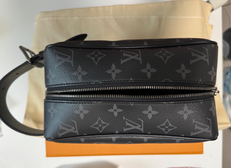 ルイヴィトン モノグラム （ブランドバッグ）の商品画像 - 査定依頼日：2025年6月4日 - 最高査定価格：130,000円