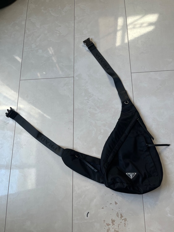 プラダ  （ブランドバッグ）の商品画像 - 査定依頼日：2026年1月31日 - 最高査定価格：130,000円