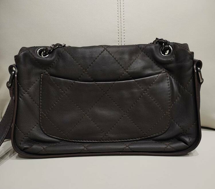 チェーンショルダー　ターンロック　ラムスキン（ブランドバッグ）の商品画像 - 査定依頼日：2026年5月8日 - 最高査定価格：200,000円