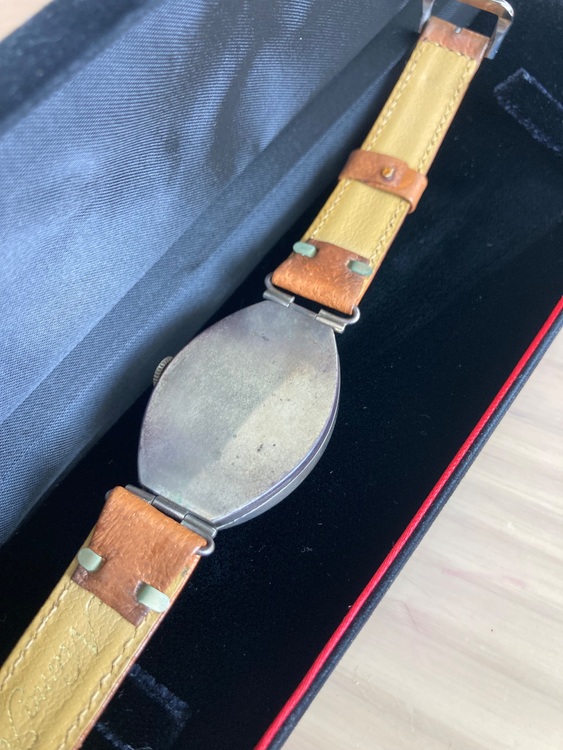 【ムーブメント］ Cal.26.5 T2 SV900ケース｛銀無垢ケース｝（高級時計）の商品画像 - 査定依頼日：2025年7月22日 - 最高査定価格：400,000円