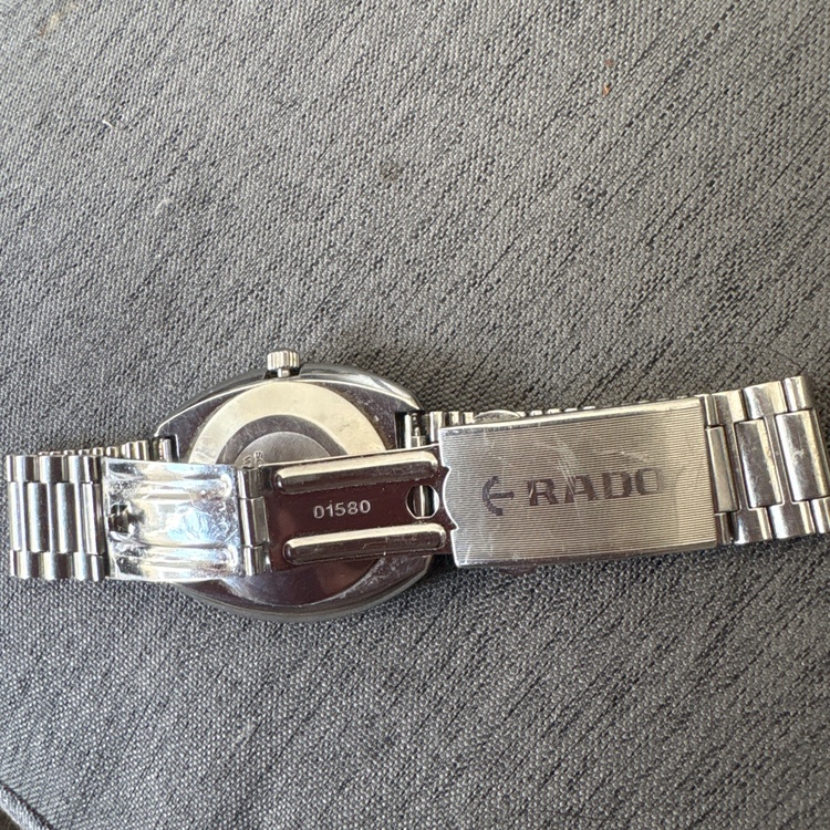 【RADO ラドー メンズ腕時計 シルバー メタルベルト】（高級時計）の商品画像 - 査定依頼日：2026年10月22日 - 最高査定価格：40,000円