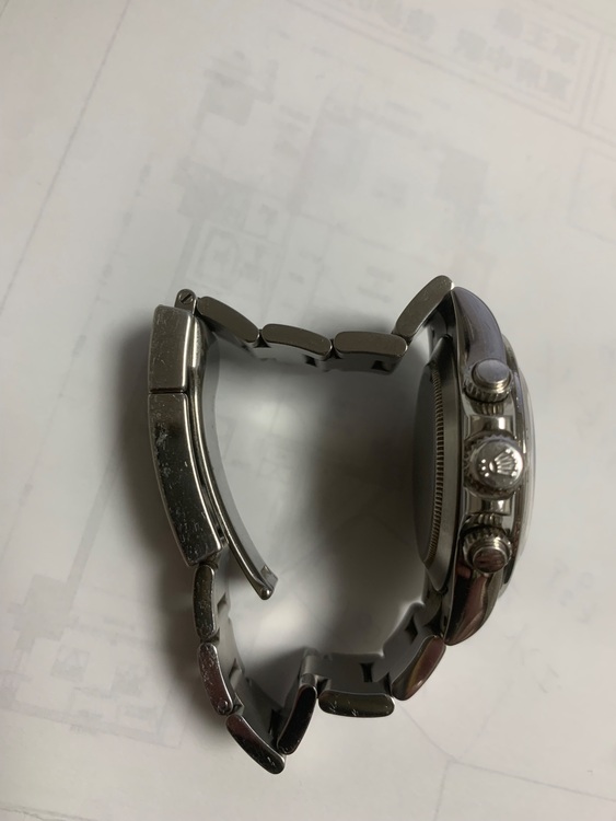 ロレックス デイトナ 116520 Gばを（高級時計）の商品画像 - 査定依頼日：2025年10月1日 - 最高査定価格：3,200,000円