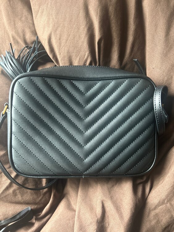 イブサンローラン  （ブランドバッグ）の商品画像 - 査定依頼日：2025年5月2日 - 最高査定価格：160,000円