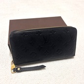 アンプラント　ジッピーウォレット　長財布　黒（ブランド財布・小物）の商品画像 - 査定依頼日：2026年2月1日 - 最高査定価格：30,000円