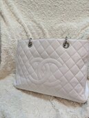 シャネル　キャビアスキン　GSTトート（ブランドバッグ）の商品画像 - 査定依頼日：2024年10月27日 - 最高査定価格：150,000円