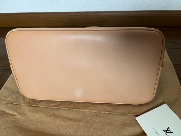 ルイヴィトン アルマ（ブランドバッグ）の商品画像 - 査定依頼日：2026年10月27日 - 最高査定価格：100,000円