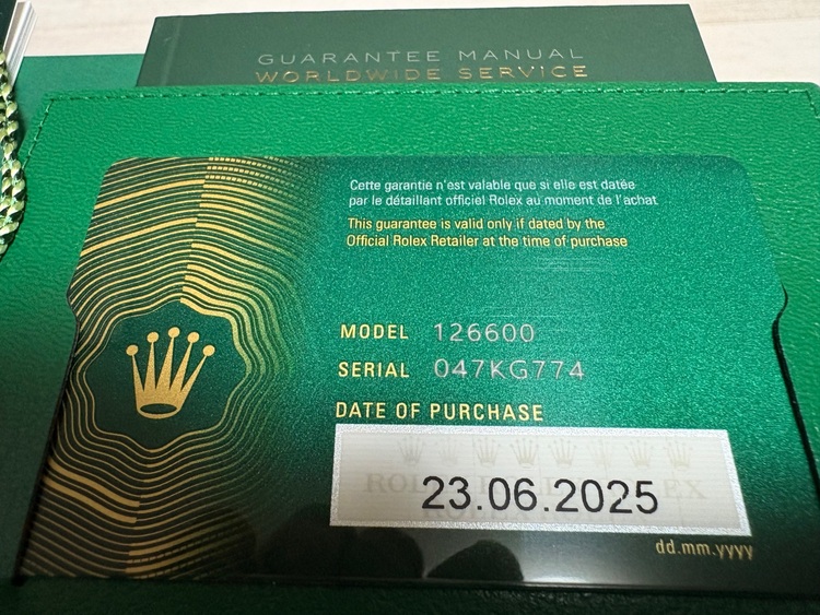 ロレックス シードゥエラー 12660（高級時計）の商品画像 - 査定依頼日：2025年8月11日 - 最高査定価格：2,180,000円