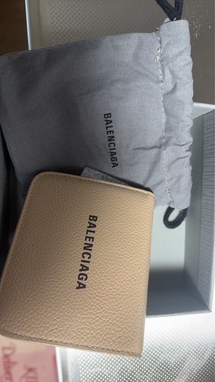 バレンシアガ  （ブランドバッグ）の商品画像 - 査定依頼日：2026年1月17日 - 最高査定価格：22,000円