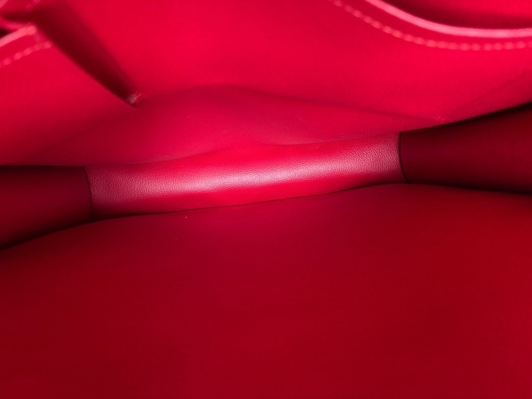 チェリーサックプラトートバッグ（ブランドバッグ）の商品画像 - 査定依頼日：2025年12月10日 - 最高査定価格：320,000円