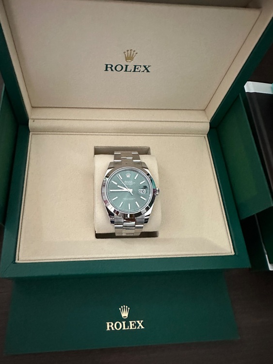 ロレックス デイトジャスト 12630（高級時計）の商品画像 - 査定依頼日：2025年9月1日 - 最高査定価格：1,520,000円