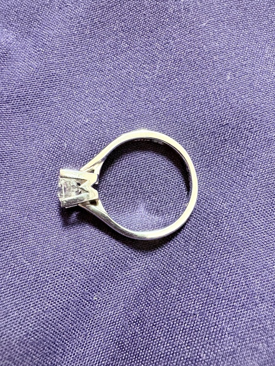 ハリーウィンストン その他 （高級時計）の商品画像 - 査定依頼日：2026年4月11日 - 最高査定価格：100,000円