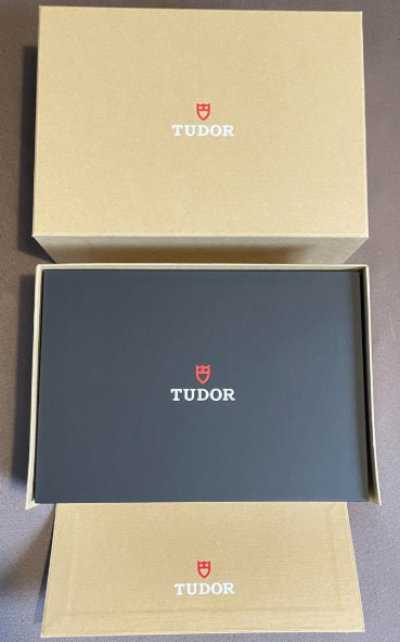 チューダー ベラゴス 25500TN（高級時計）の商品画像 - 査定依頼日：2026年2月19日 - 最高査定価格：400,000円