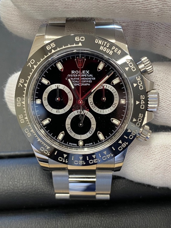 ロレックス デイトナ 116500lm（高級時計）の商品画像 - 査定依頼日：2025年11月16日 - 最高査定価格：4,150,000円