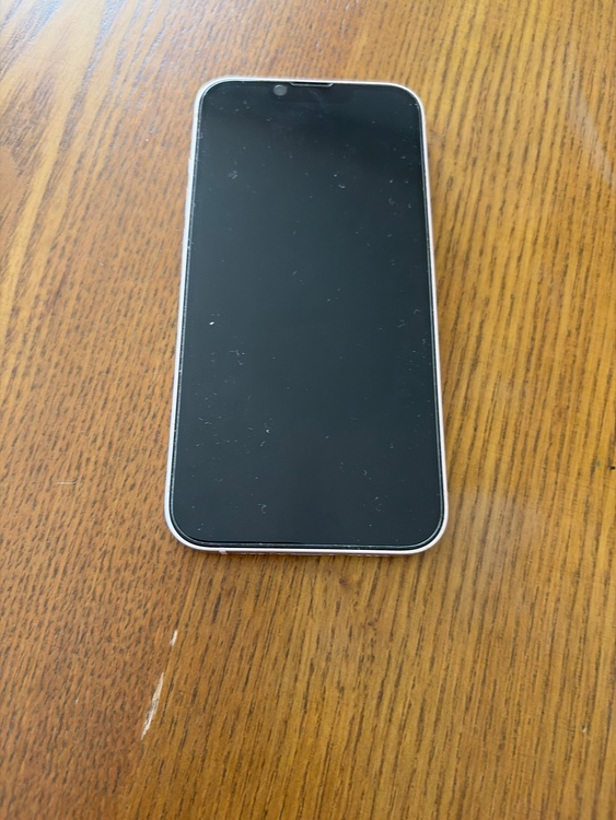 iPhone iPhone 13 128GB Softbank（スマホ）の商品画像 - 査定依頼日：2026年9月22日 - 最高査定価格：31,000円