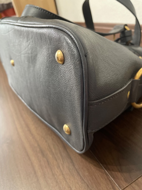 イブサンローラン  （ブランドバッグ）の商品画像 - 査定依頼日：2025年10月3日 - 最高査定価格：35,000円