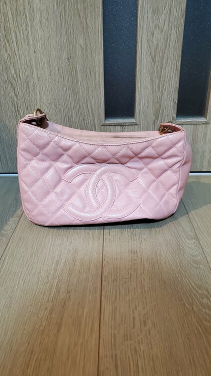 マトラッセ　ココマーク  ワンショルダーバッグ キャビアスキン ピンク（ゴールド（ブランドバッグ）の商品画像 - 査定依頼日：2025年12月21日 - 最高査定価格：5,000円