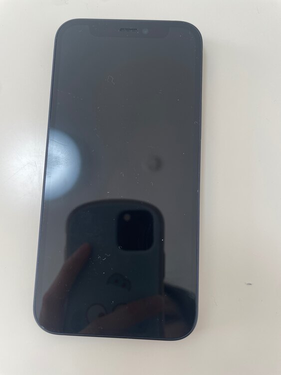 iPhone（スマホ）の商品画像 - 査定依頼日：2024年12月19日 - 最高査定価格：20,000円