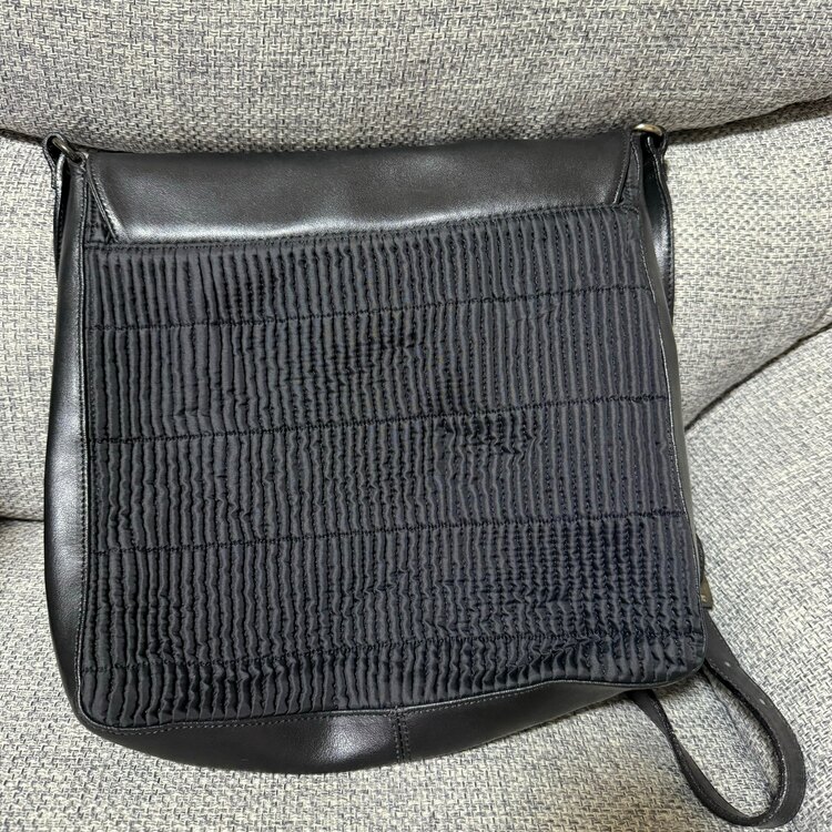 MAXMARA マックスマーラ　バッグ（古着・ファッション）の商品画像 - 査定依頼日：2024年10月22日