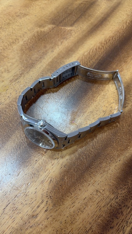 オイスターパーペチュアルブラックSS オイスター77080（高級時計）の商品画像 - 査定依頼日：2025年9月24日 - 最高査定価格：600,000円