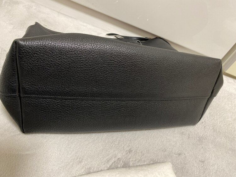 プラダ  （ブランドバッグ）の商品画像 - 査定依頼日：2025年5月31日 - 最高査定価格：120,000円