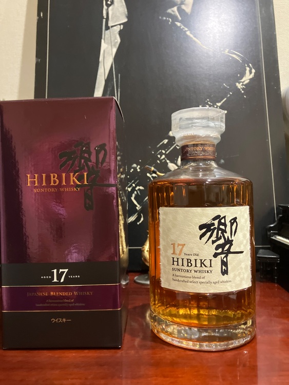 ウイスキー サントリー響 （お酒）の商品画像 - 査定依頼日：2025年10月25日 - 最高査定価格：52,000円