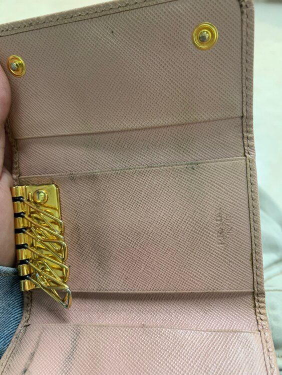 不明（ブランド財布・小物）の商品画像 - 査定依頼日：2025年3月26日 - 最高査定価格：2,000円