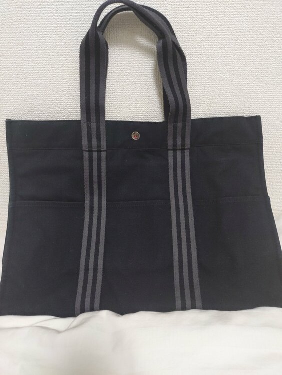 フールトゥ.大きいサイズ（ブランドバッグ）の商品画像 - 査定依頼日：2026年6月26日 - 最高査定価格：15,000円