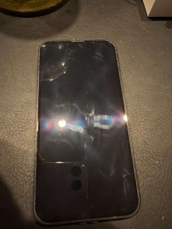 iPhone14（スマホ）の商品画像 - 査定依頼日：2026年10月18日 - 最高査定価格：27,000円