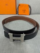 エルメス Hバックル リバーシブルベルト（ブラック×ブラウン系）（古着・ファッション）の商品画像 - 査定依頼日：2026年10月6日 - 最高査定価格：30,000円