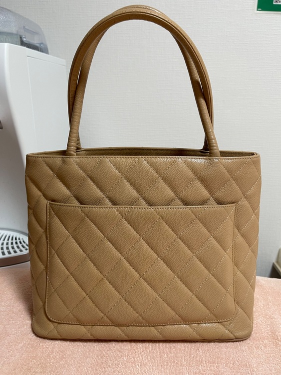 復刻トート　キャビアスキン　ベージュ（ブランドバッグ）の商品画像 - 査定依頼日：2025年7月28日 - 最高査定価格：145,000円