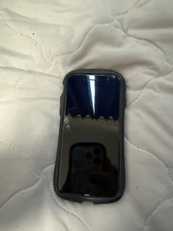 iPhone8 64GB SIMフリー（スマホ）の商品画像 - 査定依頼日：2026年3月15日 - 最高査定価格：4,000円