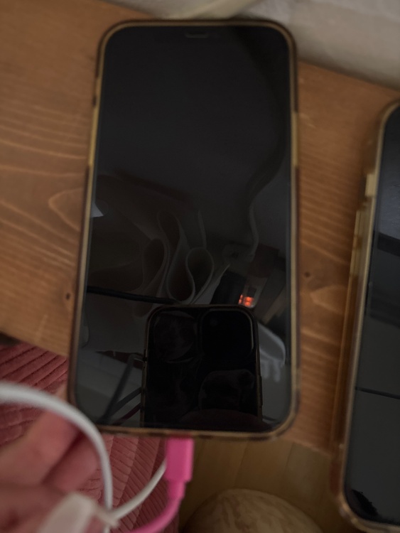 iPhone 12 64GB SIMフリー（スマホ）の商品画像 - 査定依頼日：2026年3月1日 - 最高査定価格：20,000円