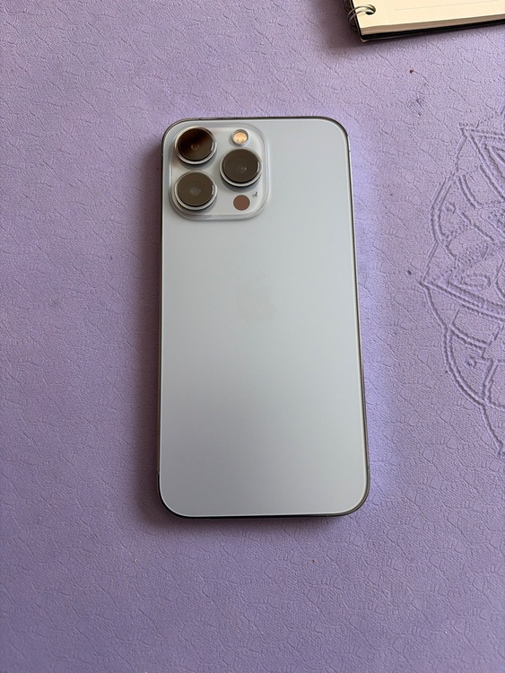 アイホン13Pro（スマホ）の商品画像 - 査定依頼日：2026年3月1日 - 最高査定価格：49,000円