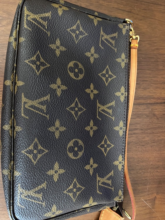 AR1928（ブランドバッグ）の商品画像 - 査定依頼日：2026年1月20日 - 最高査定価格：60,000円