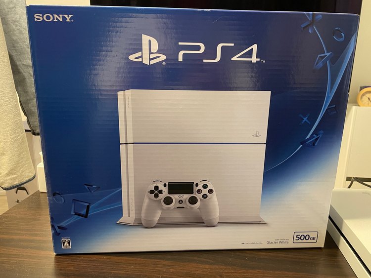 プレイステーション4本体 グレイシャー・ホワイト(HDD 500GB/CUH-1（ゲーム機本体・ゲームソフト）の商品画像 - 査定依頼日：2023年1月3日 - 最高査定価格：10,500円