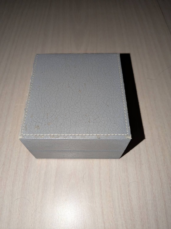 オメガ スピードマスター （高級時計）の商品画像 - 査定依頼日：2026年1月21日 - 最高査定価格：550,000円