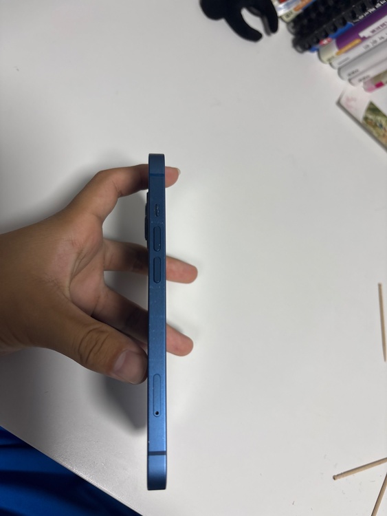 iPhone13 128GB（スマホ）の商品画像 - 査定依頼日：2026年6月27日 - 最高査定価格：40,000円