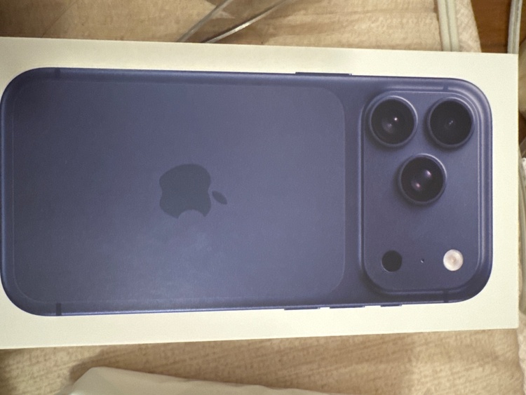 iPhone 17 Pro 512GB SIMフリー（スマホ）の商品画像 - 査定依頼日：2026年3月4日 - 最高査定価格：201,000円