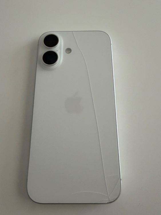 iPhone16（スマホ）の商品画像 - 査定依頼日：2026年7月22日 - 最高査定価格：45,000円
