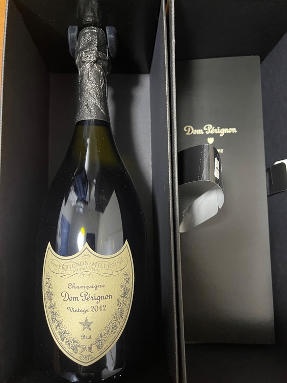 シャンパン ドン・ペリニヨン （お酒）の商品画像 - 査定依頼日：2025年12月24日 - 最高査定価格：19,500円
