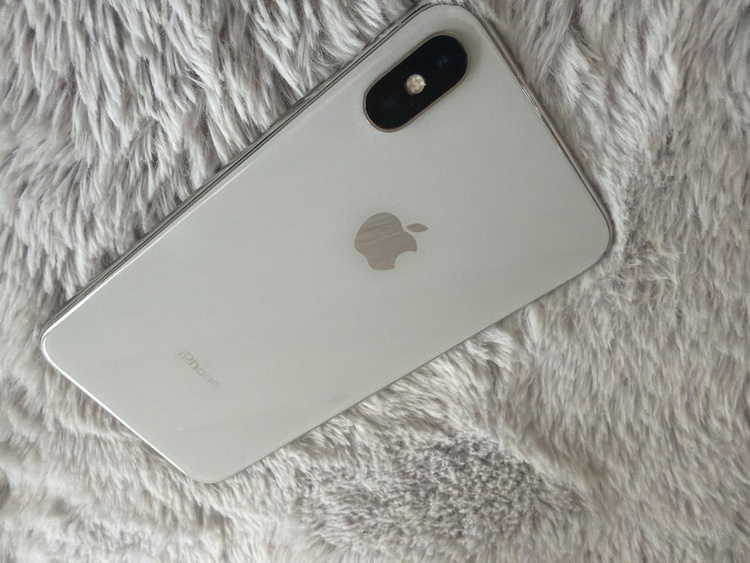 iPhoneX 256GB docomo（スマホ）の商品画像 - 査定依頼日：2026年2月9日 - 最高査定価格：14,000円